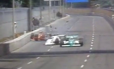 Video: Mario Andretti crashes at Toronto 1989 - Motorsport Retro